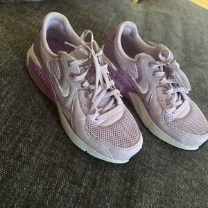 Nike Women's Pastel Purple and White Sneakers